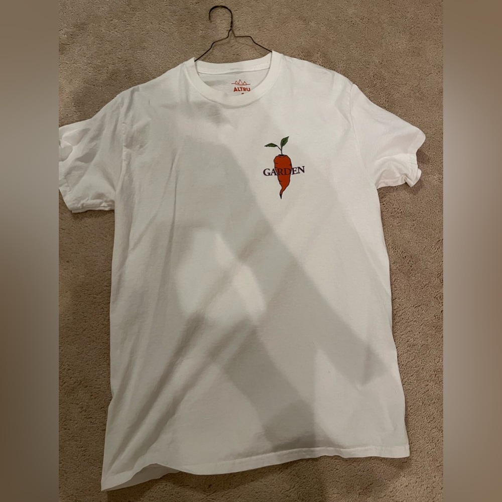 Altru graphic tee